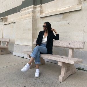 Meet your Posher, Yurie